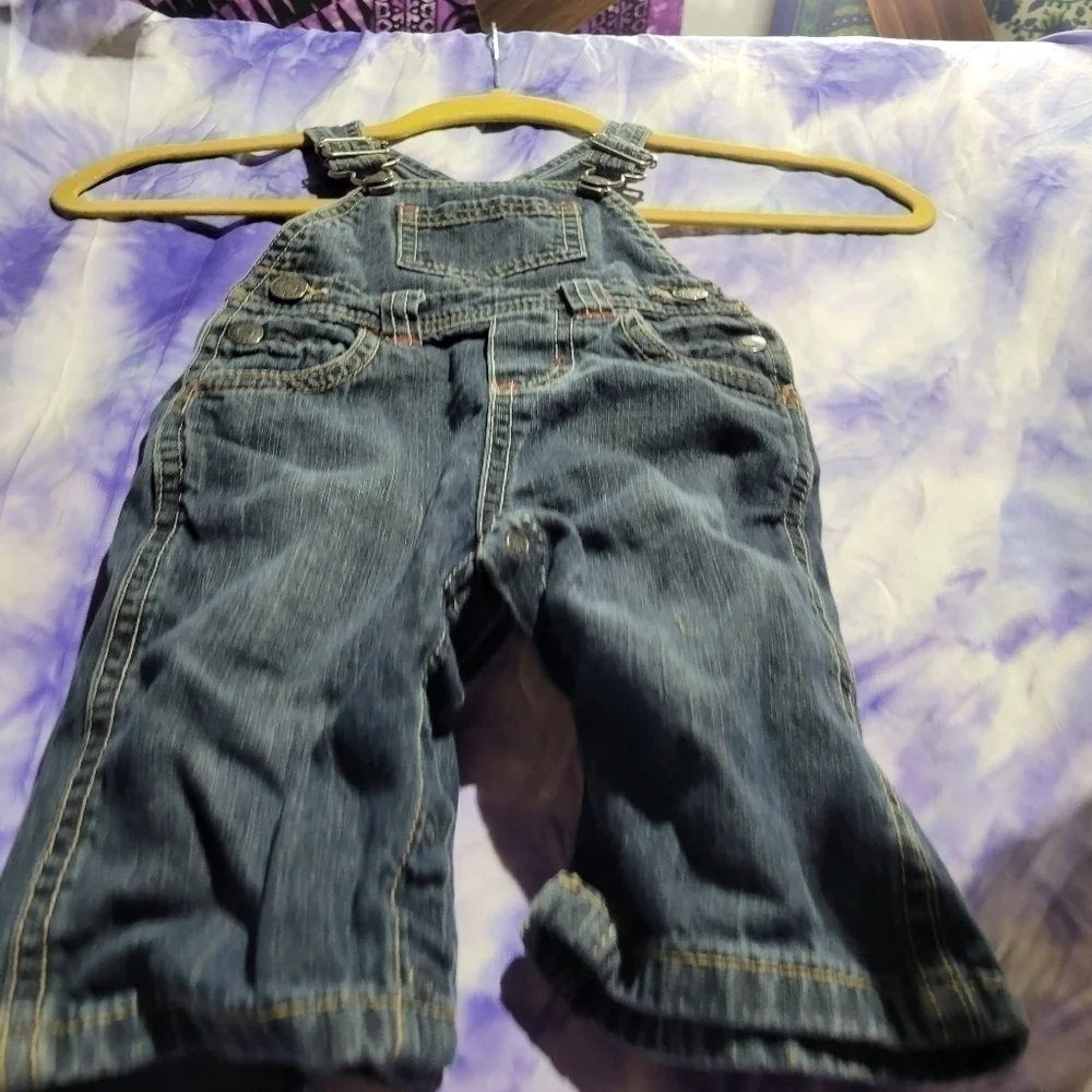 Old Navy Babys Unisex Blue Denim Overalls Size 3-6 Months